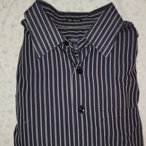 Mens Van Heusen Button Down Dress Shirt, Black Striped Size Large
